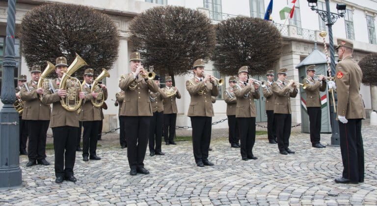 Budapest Helyőrség Zenekar | Klassz.lépcső