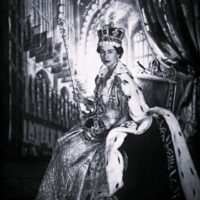 A királynő – II. Erzsébet 100 éve