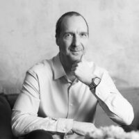 Dr. Oszkó Péter: Befektetések 2.0 / stratégiák Trump eljövetele után